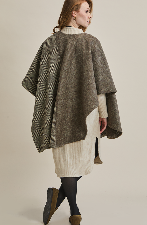 Poncho - MARETHCOLLEEN